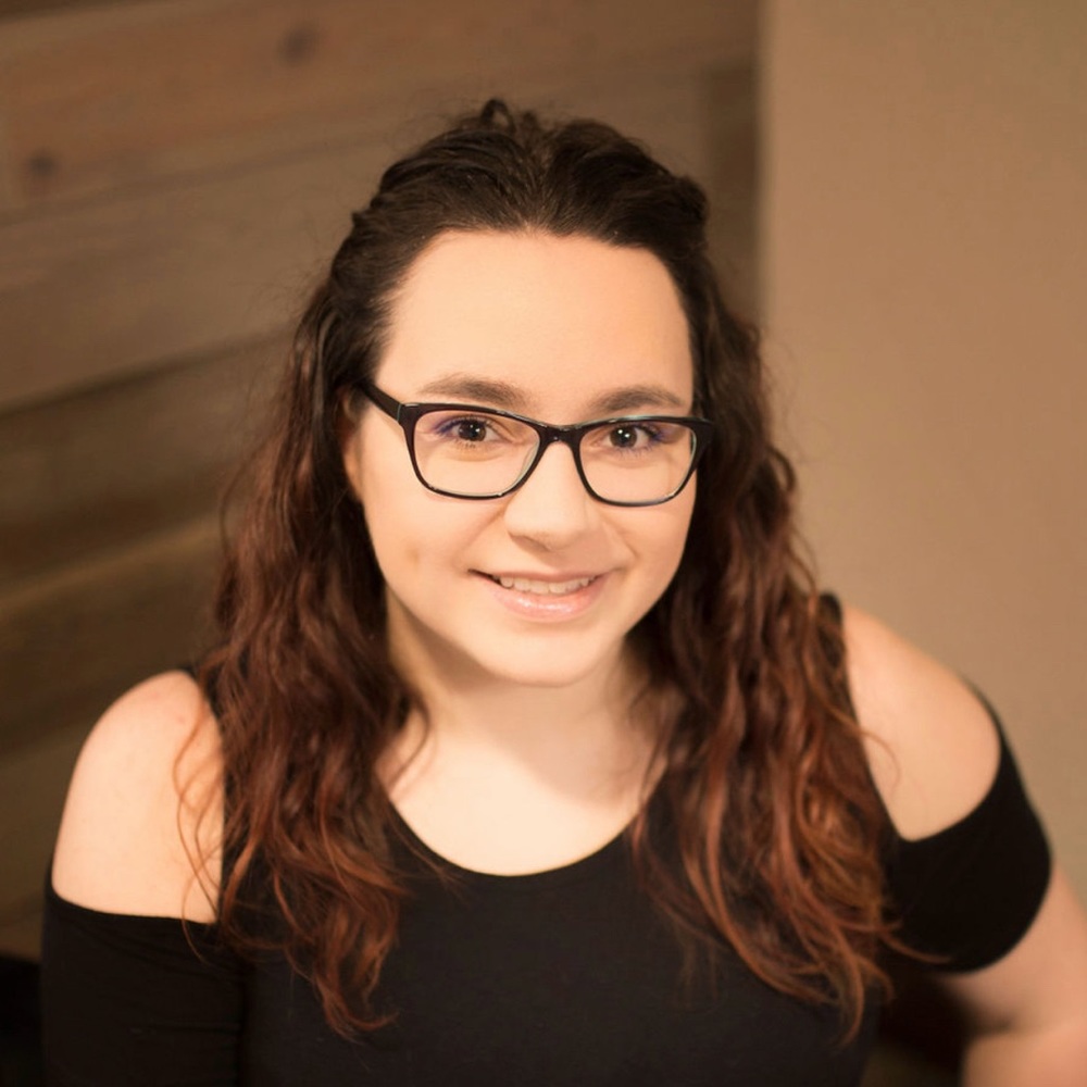 Meet your Posher, Alexis